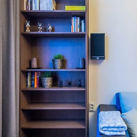 En | Modern, Secure & Central 1-bdr Apart. Apartment