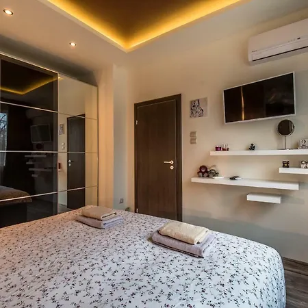 En | Modern, Secure & Central 1-bdr Apart. Sofia