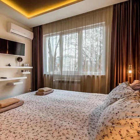 En | Modern, Secure & Central 1-bdr Apart. Apartment