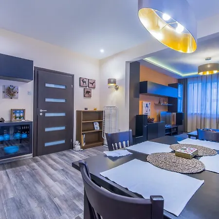 Apartment En | Modern, Secure & Central 1-bdr Apart.